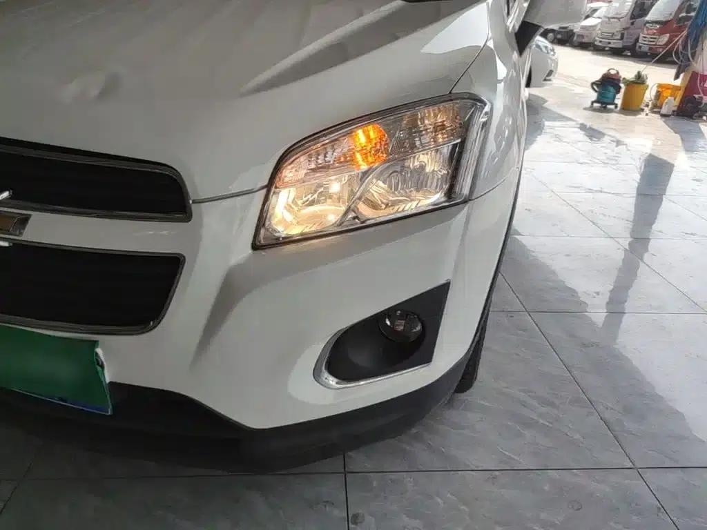Chevrolet Trax 2016 1.4T Automatic 2WD Comfort Sunroof Edition — миниатюра 24