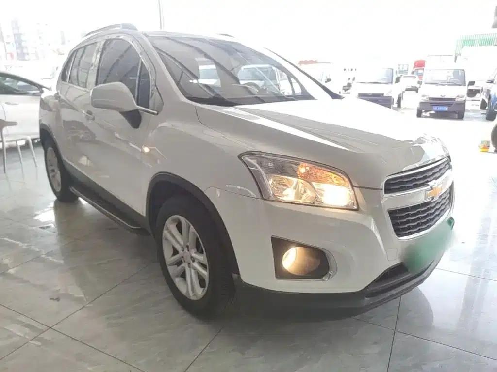 Chevrolet Trax 2016 1.4T Automatic 2WD Comfort Sunroof Edition — миниатюра 4