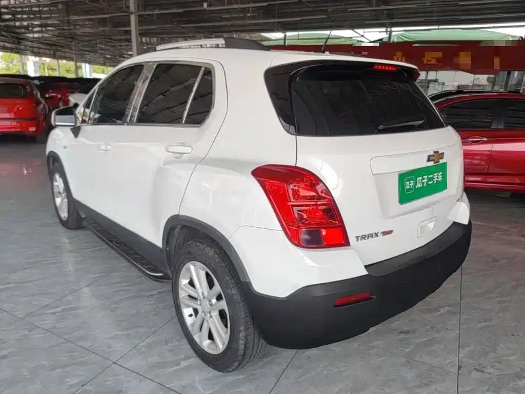 Chevrolet Trax 2016 1.4T Automatic 2WD Comfort Sunroof Edition — миниатюра 5