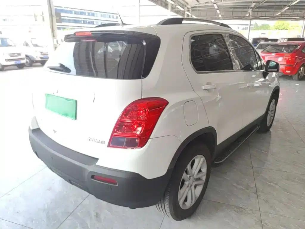 Chevrolet Trax 2016 1.4T Automatic 2WD Comfort Sunroof Edition — миниатюра 7