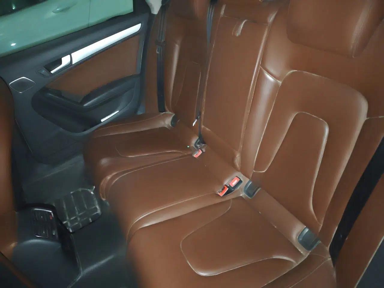 Audi A4L 2016 35 TFSI Collector's Edition Automatic Standard Model — миниатюра 17