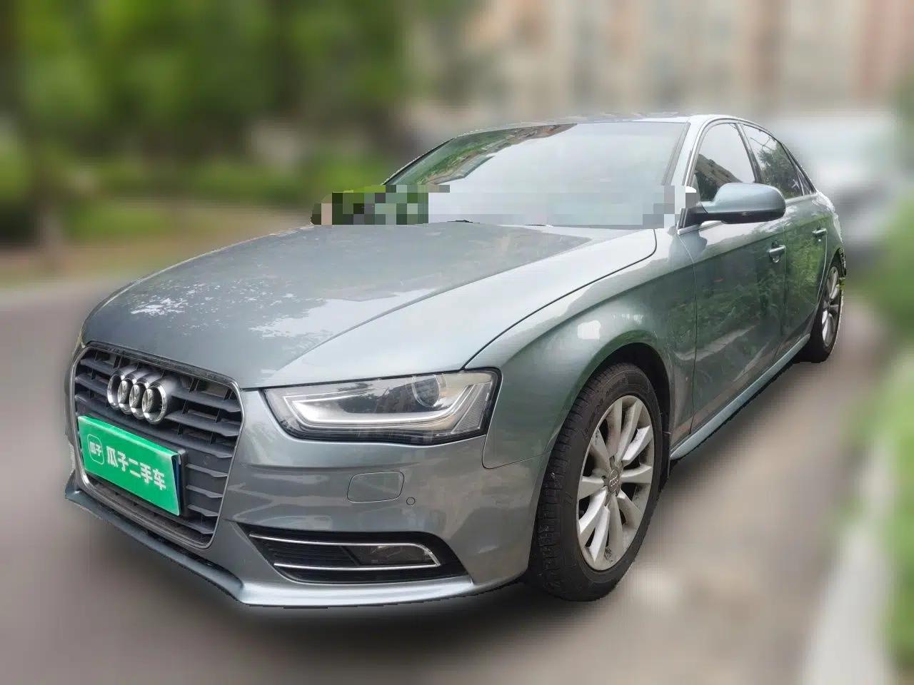 Audi A4L 2013 35 TFSI Automatic Standard Model — миниатюра 1