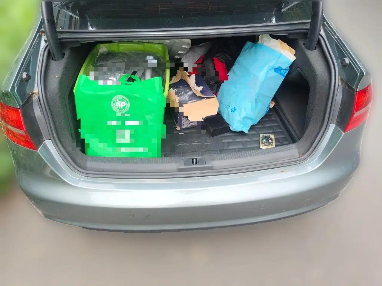 Audi A4L 2013 35 TFSI Automatic Standard Model — миниатюра 19