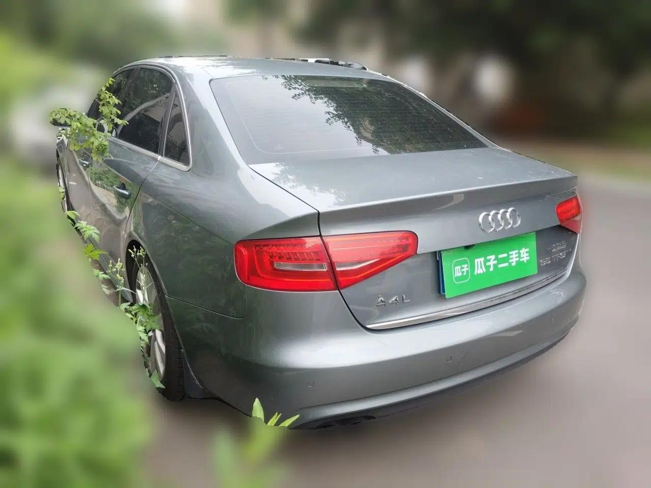 Audi A4L 2013 35 TFSI Automatic Standard Model — миниатюра 4
