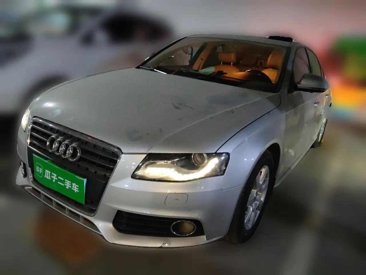 Audi A4L 2012 2.0 TFSI automatic Comfort trim level — миниатюра 1