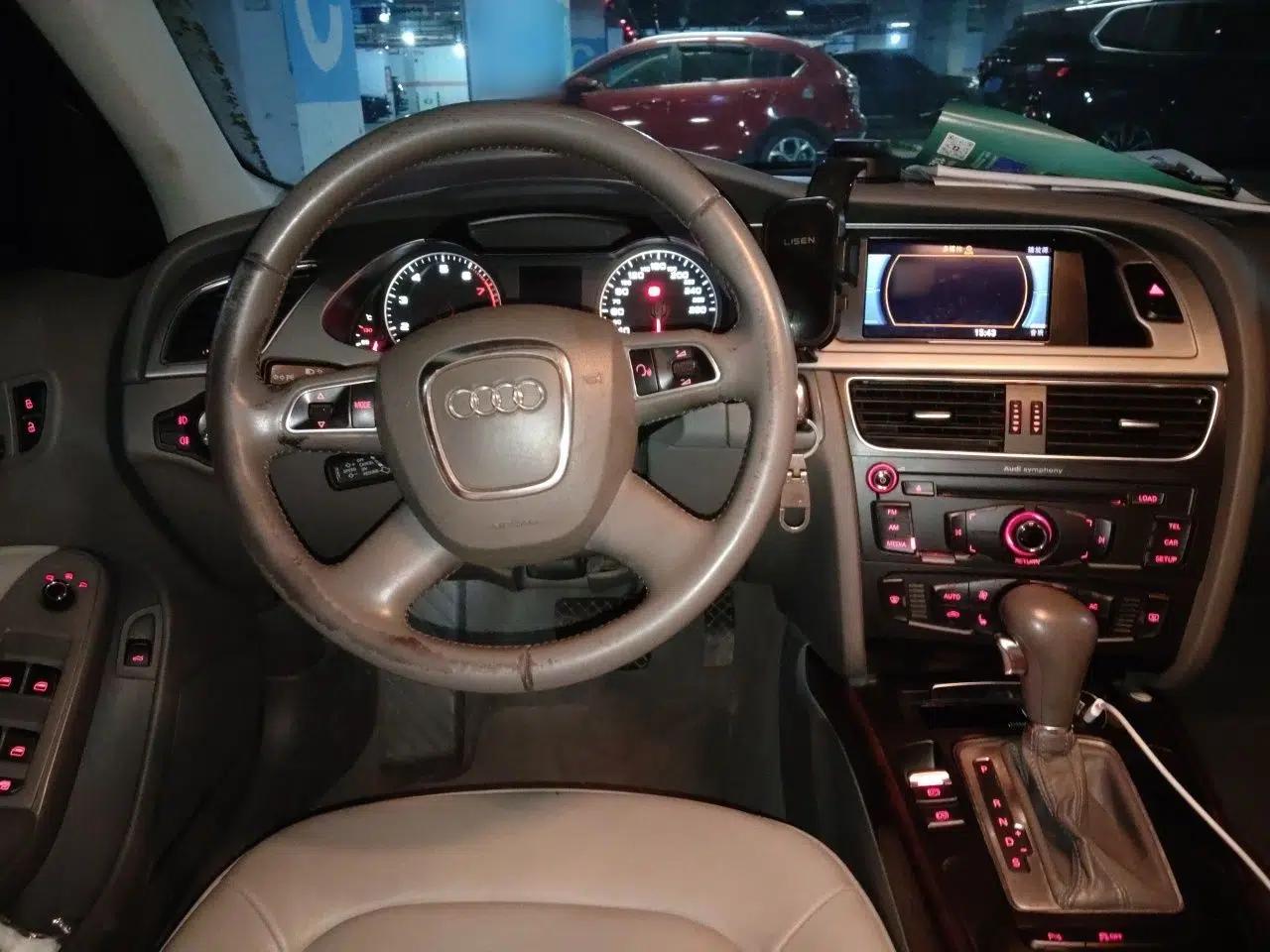 Audi A4L 2012 2.0 TFSI automatic Comfort trim level — миниатюра 10