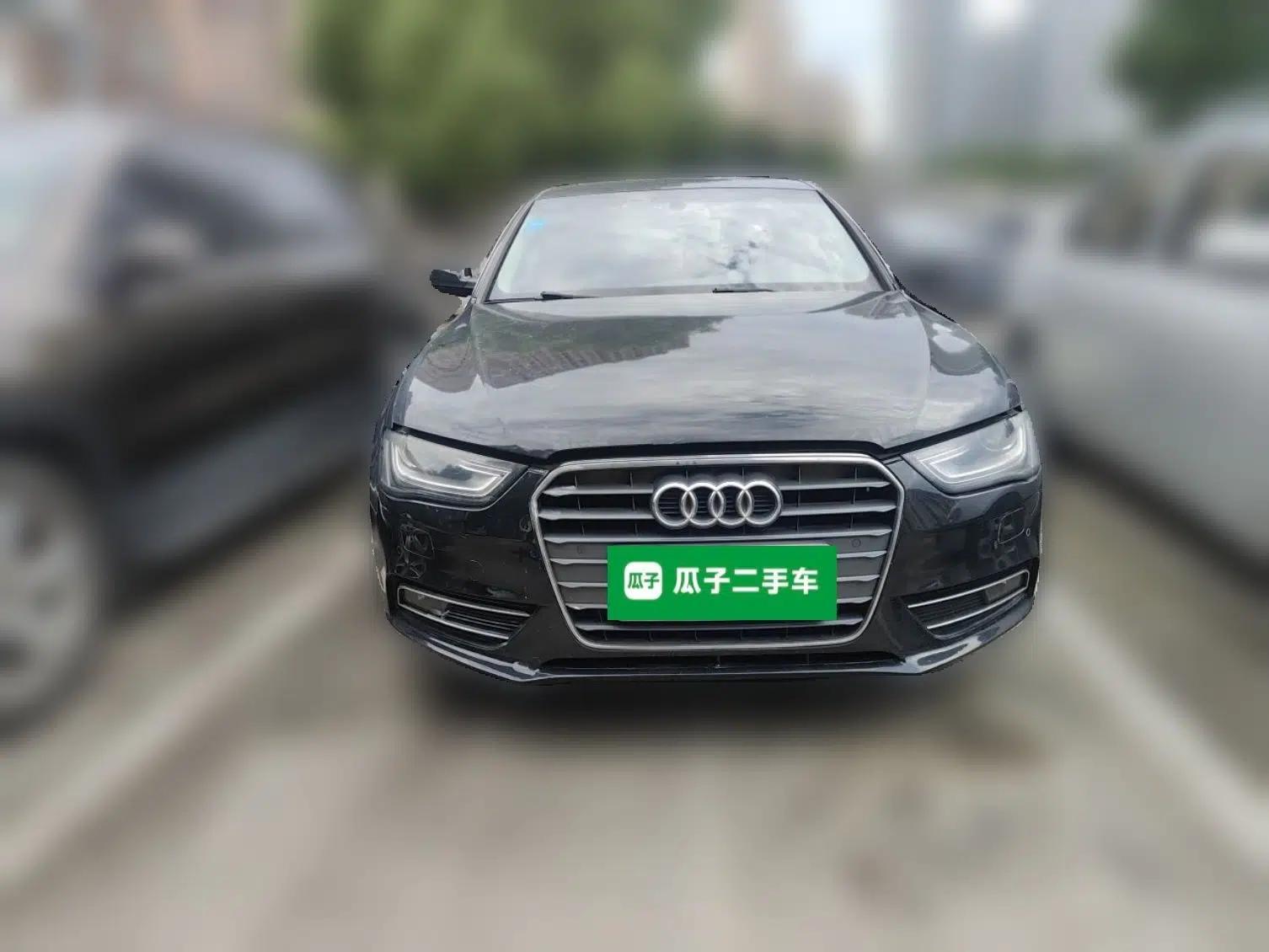 Audi A4L 2013 35 TFSI Automatic Comfort Model — миниатюра 2