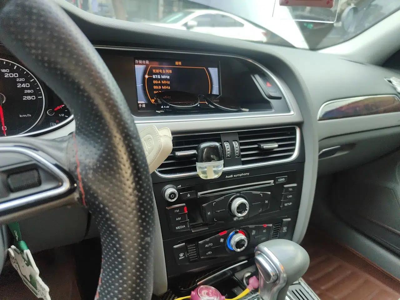 Audi A4L 2013 35 TFSI Automatic Comfort Model — миниатюра 13