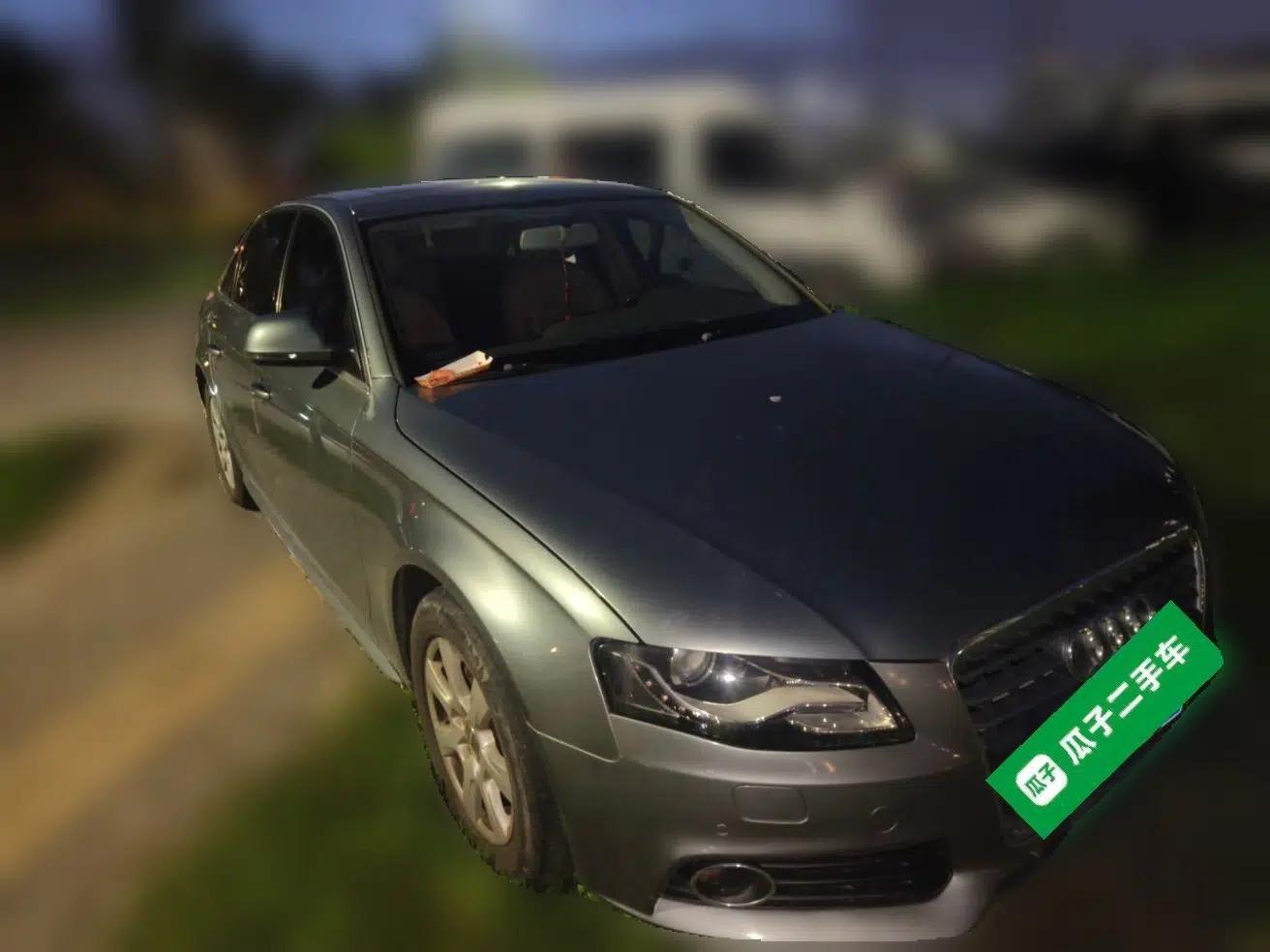 Audi A4L 2011 2.0 TFSI Standard Model — миниатюра 3