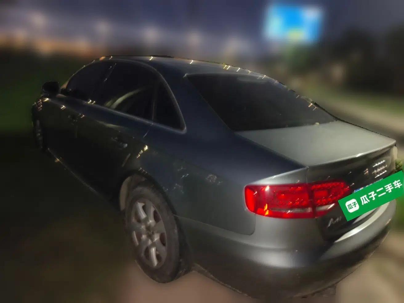 Audi A4L 2011 2.0 TFSI Standard Model — миниатюра 4