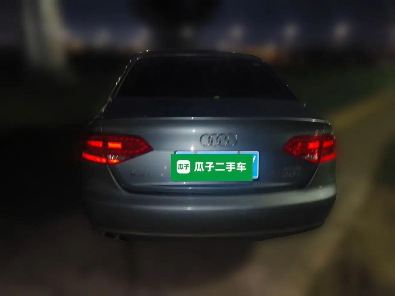 Audi A4L 2011 2.0 TFSI Standard Model — миниатюра 5
