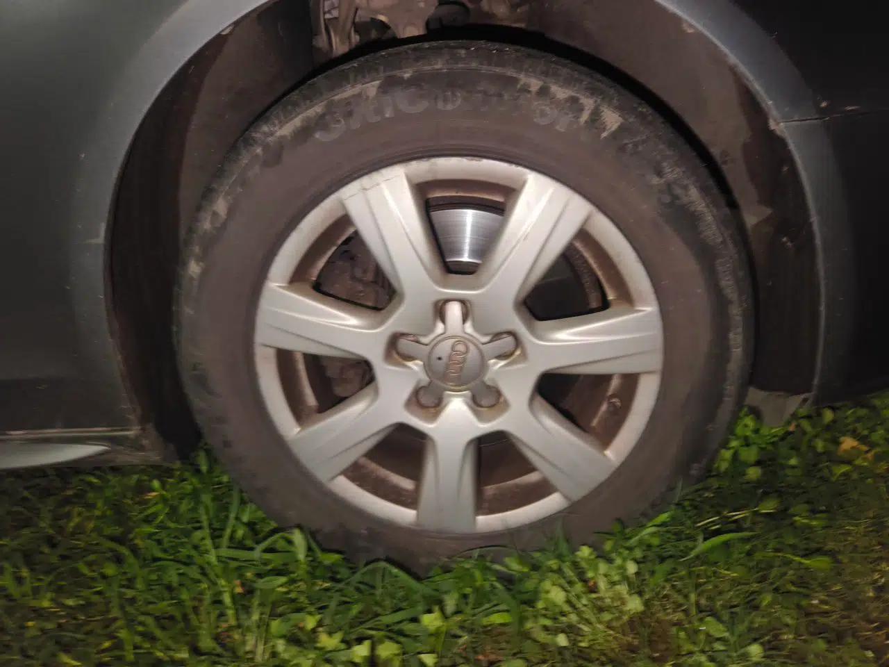 Audi A4L 2011 2.0 TFSI Standard Model — миниатюра 8
