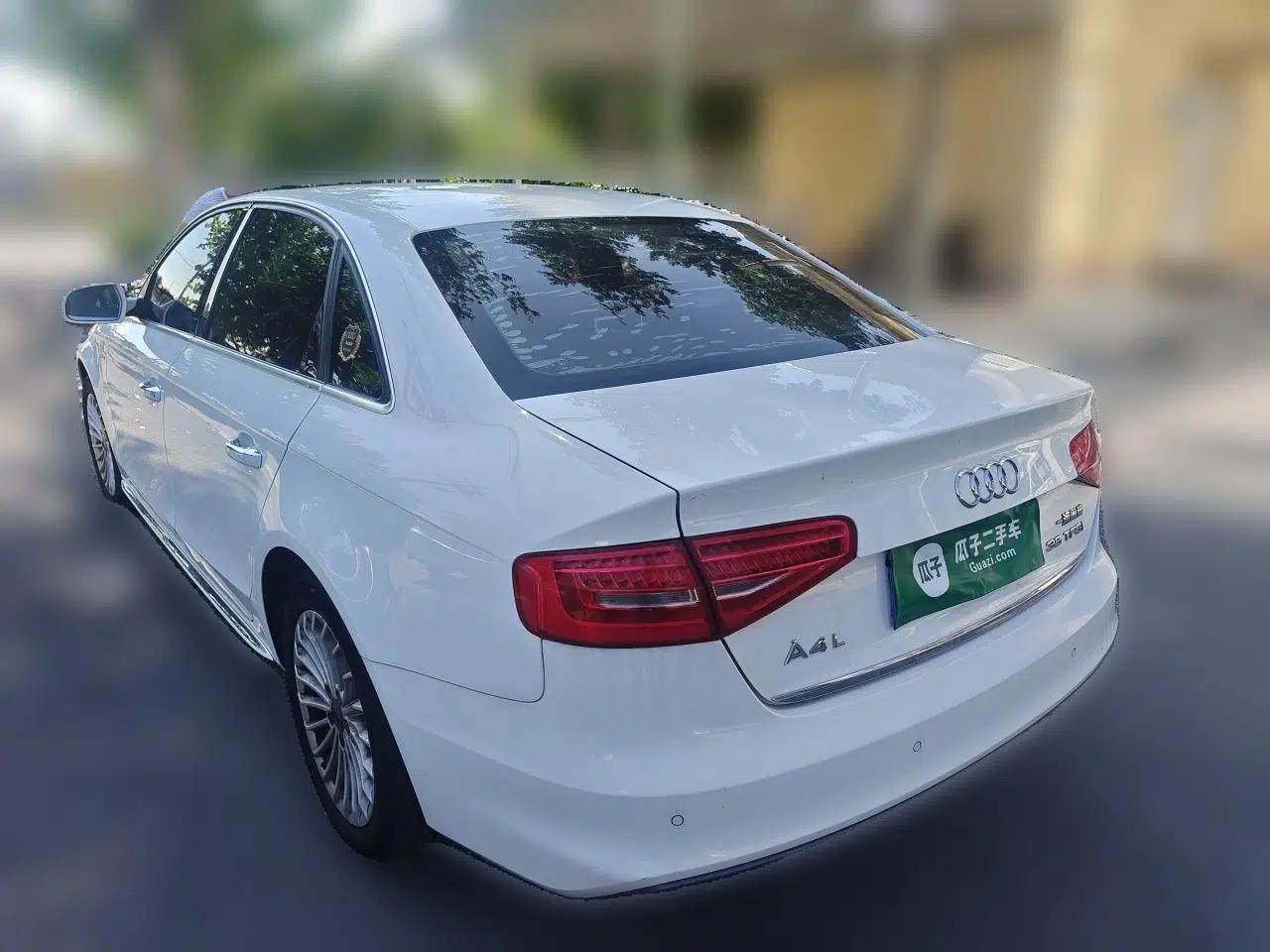 Audi A4L 2016 35 TFSI Collection Edition S line Comfort Model — миниатюра 4
