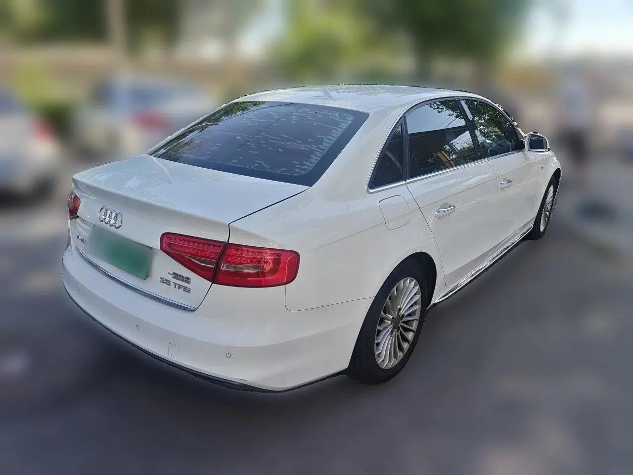 Audi A4L 2016 35 TFSI Collection Edition S line Comfort Model — миниатюра 6