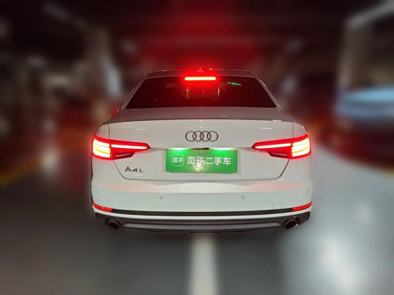 Audi A4L 2018 30th Anniversary Edition 40 TFSI Fashion Model — миниатюра 5