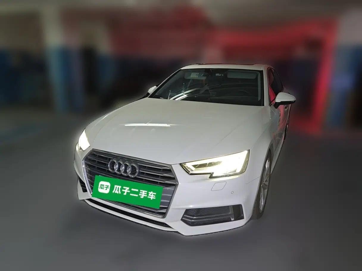 Audi A4L 2018 30th Anniversary Edition 40 TFSI Fashion Model — миниатюра 1