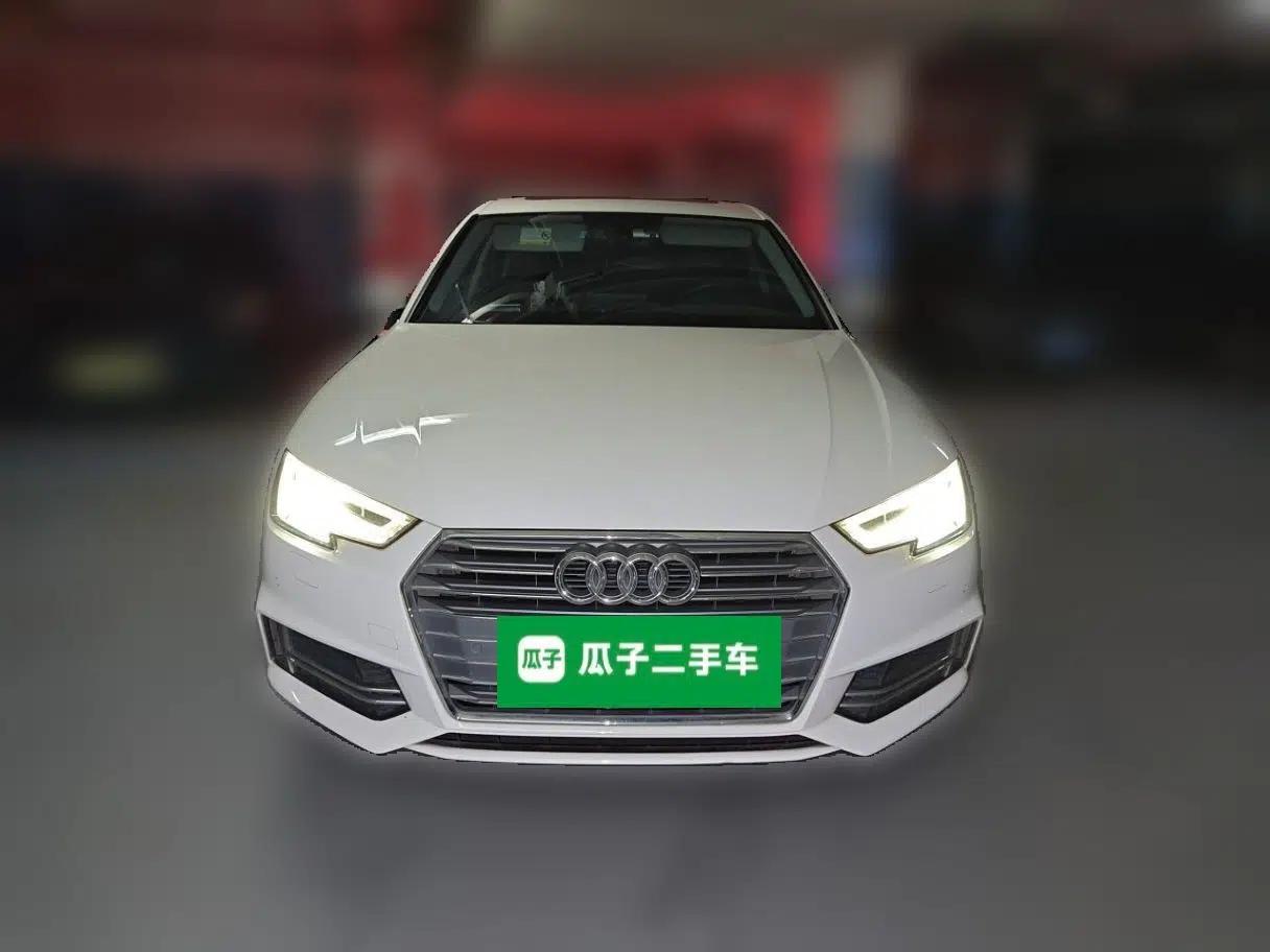 Audi A4L 2018 30th Anniversary Edition 40 TFSI Fashion Model — миниатюра 2