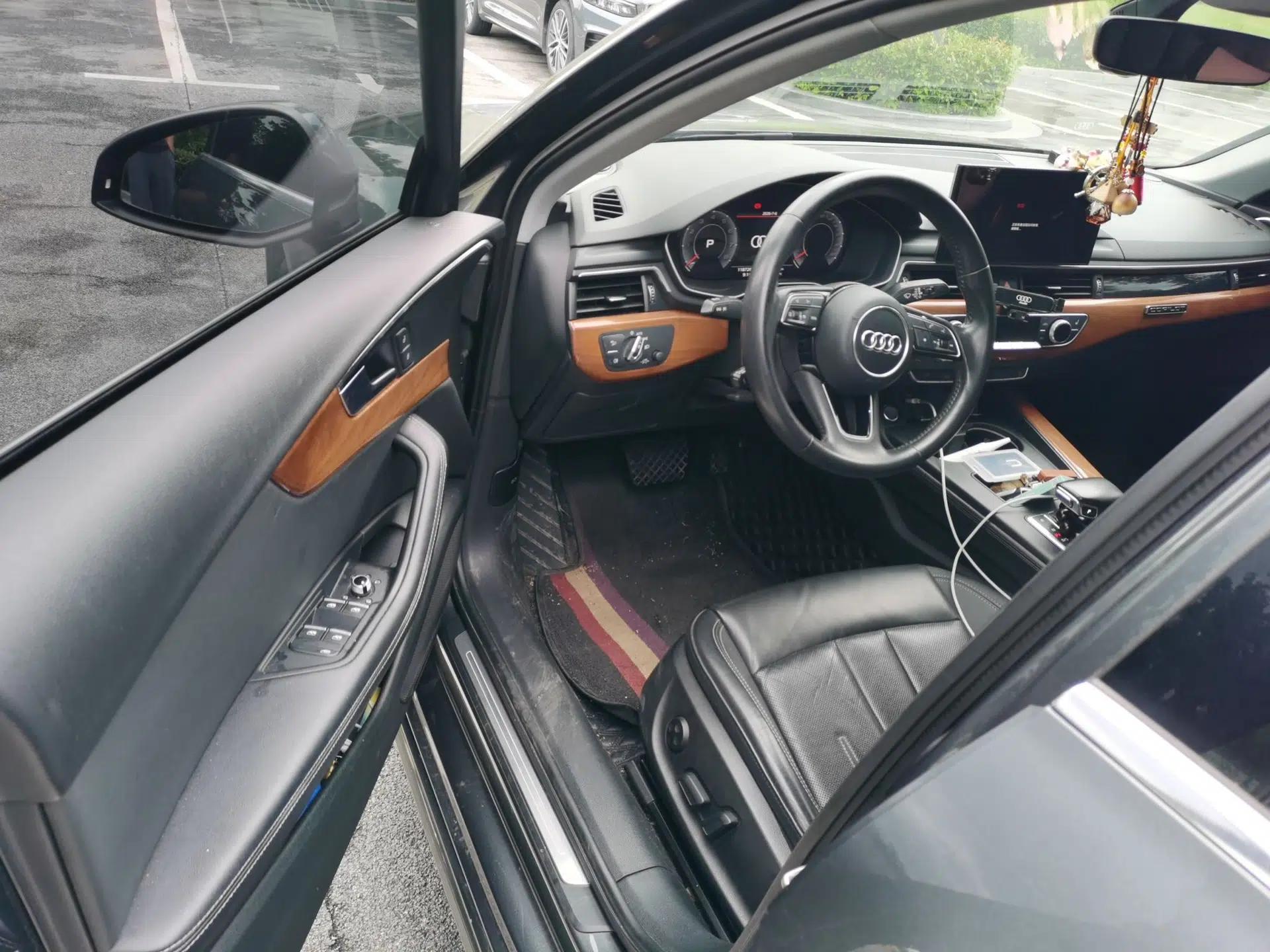 Audi A4L 2020 40 TFSI Luxury Prestige Edition — миниатюра 16