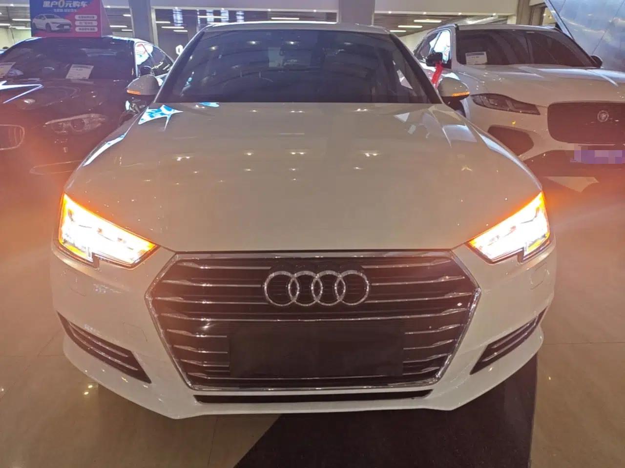 Audi A4L 2018 30th Anniversary Edition 40 TFSI Trendy Model — миниатюра 2