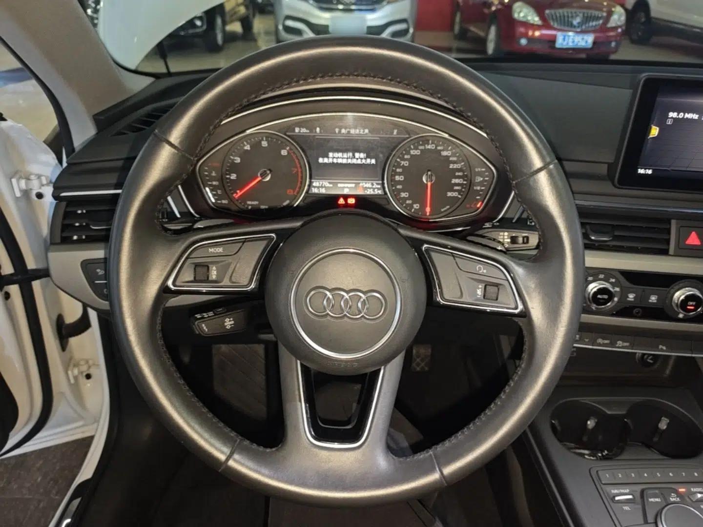 Audi A4L 2018 30th Anniversary Edition 40 TFSI Trendy Model — миниатюра 13