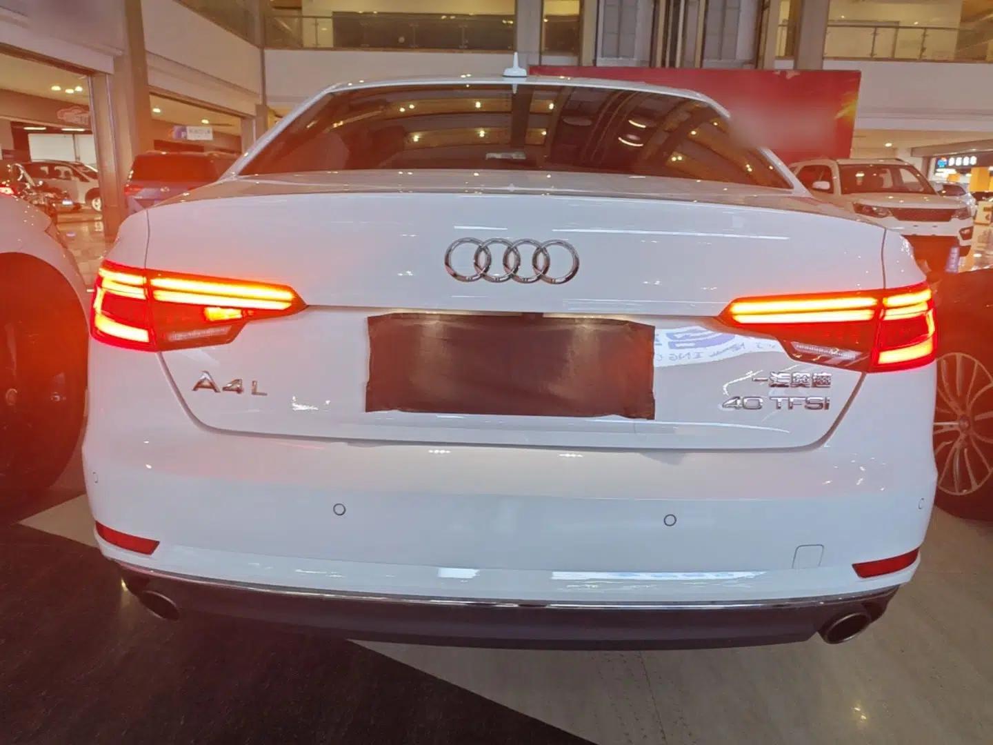 Audi A4L 2018 30th Anniversary Edition 40 TFSI Trendy Model — миниатюра 5