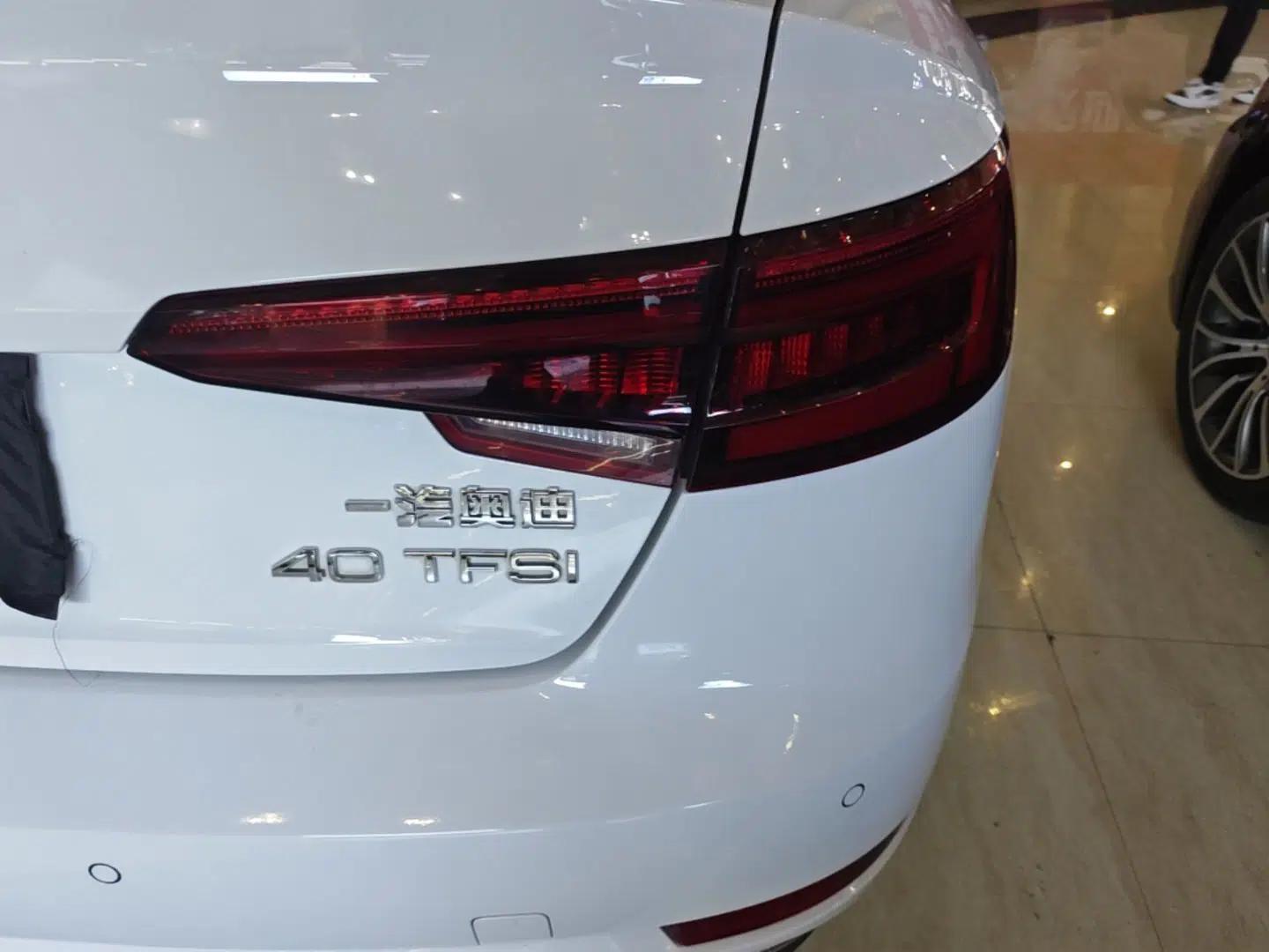 Audi A4L 2018 30th Anniversary Edition 40 TFSI Trendy Model — миниатюра 9