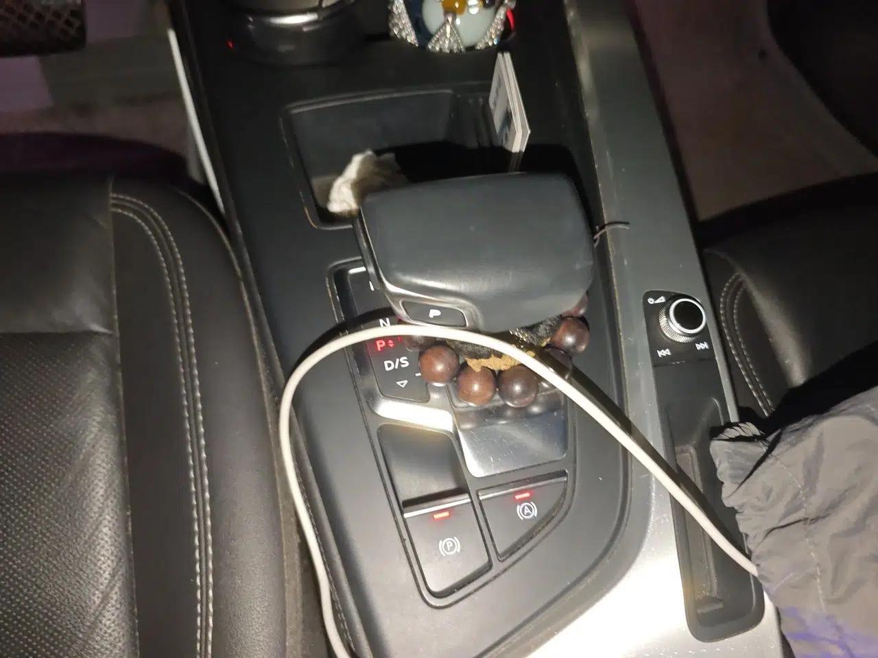 Audi A4L 2020 40 TFSI Luxury Prestige Edition — миниатюра 14