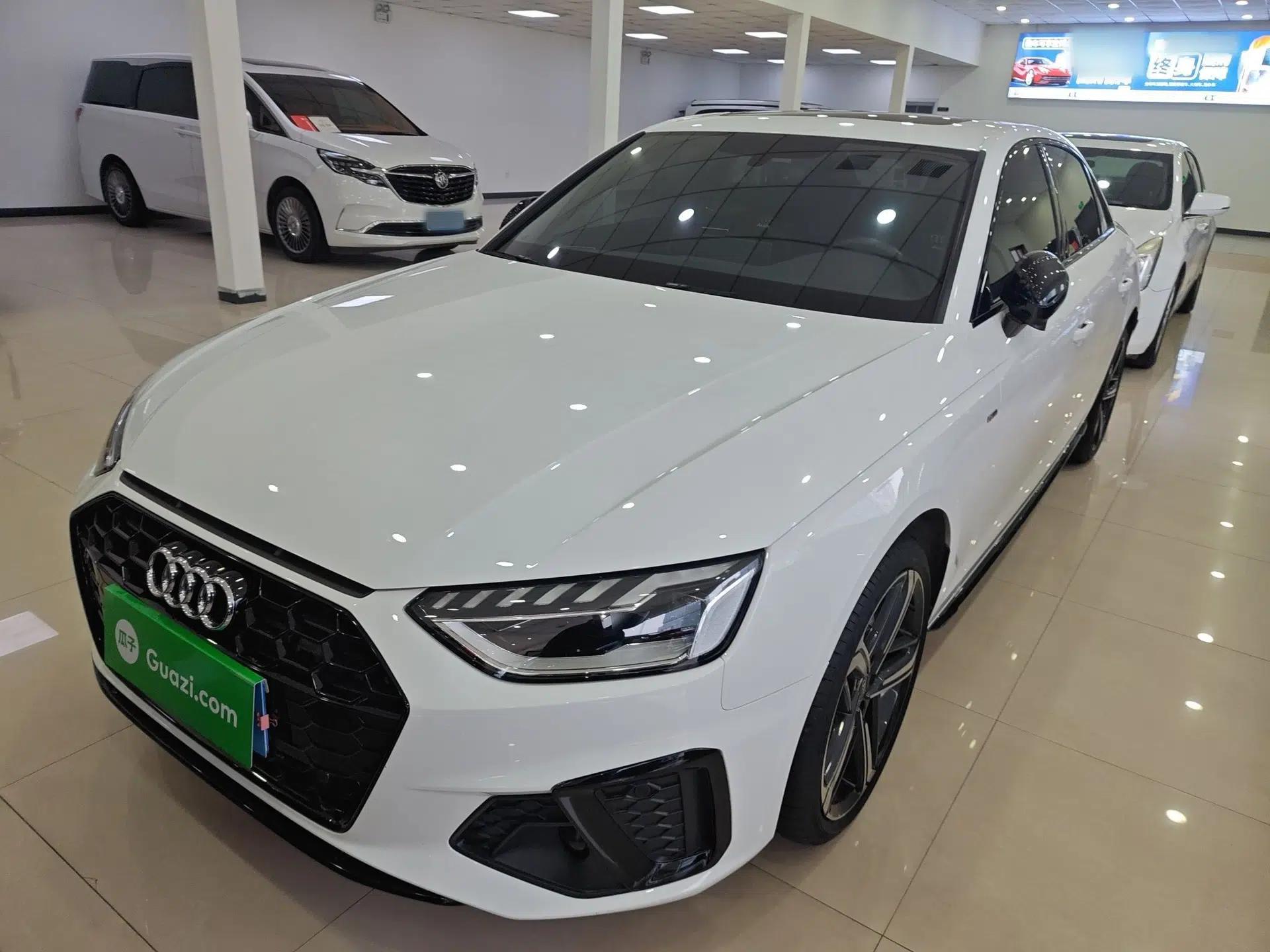 Audi A4L 2024 40 TFSI Luxury Dynamic Edition — миниатюра 1
