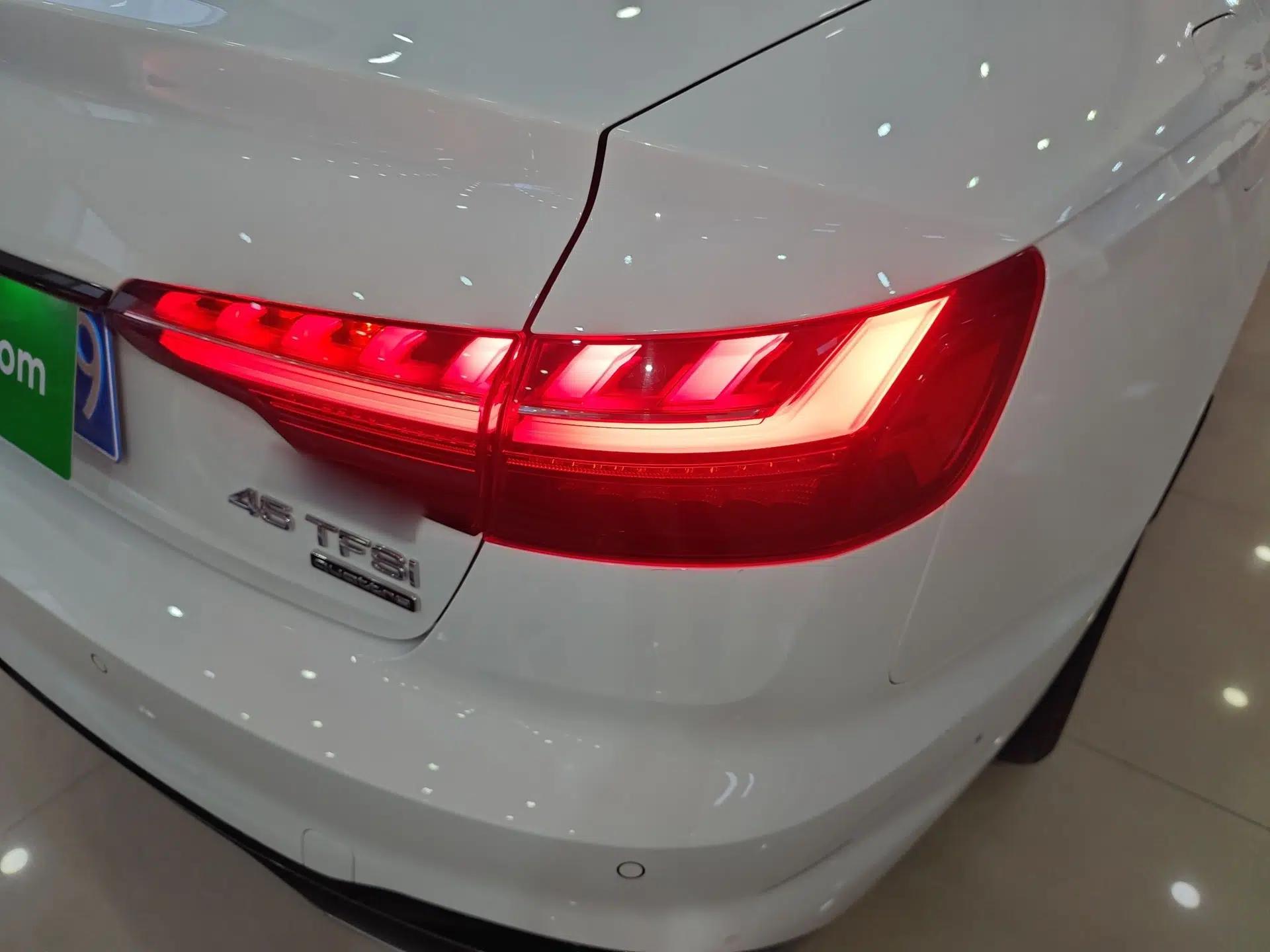 Audi A4L 2024 40 TFSI Luxury Dynamic Edition — миниатюра 14
