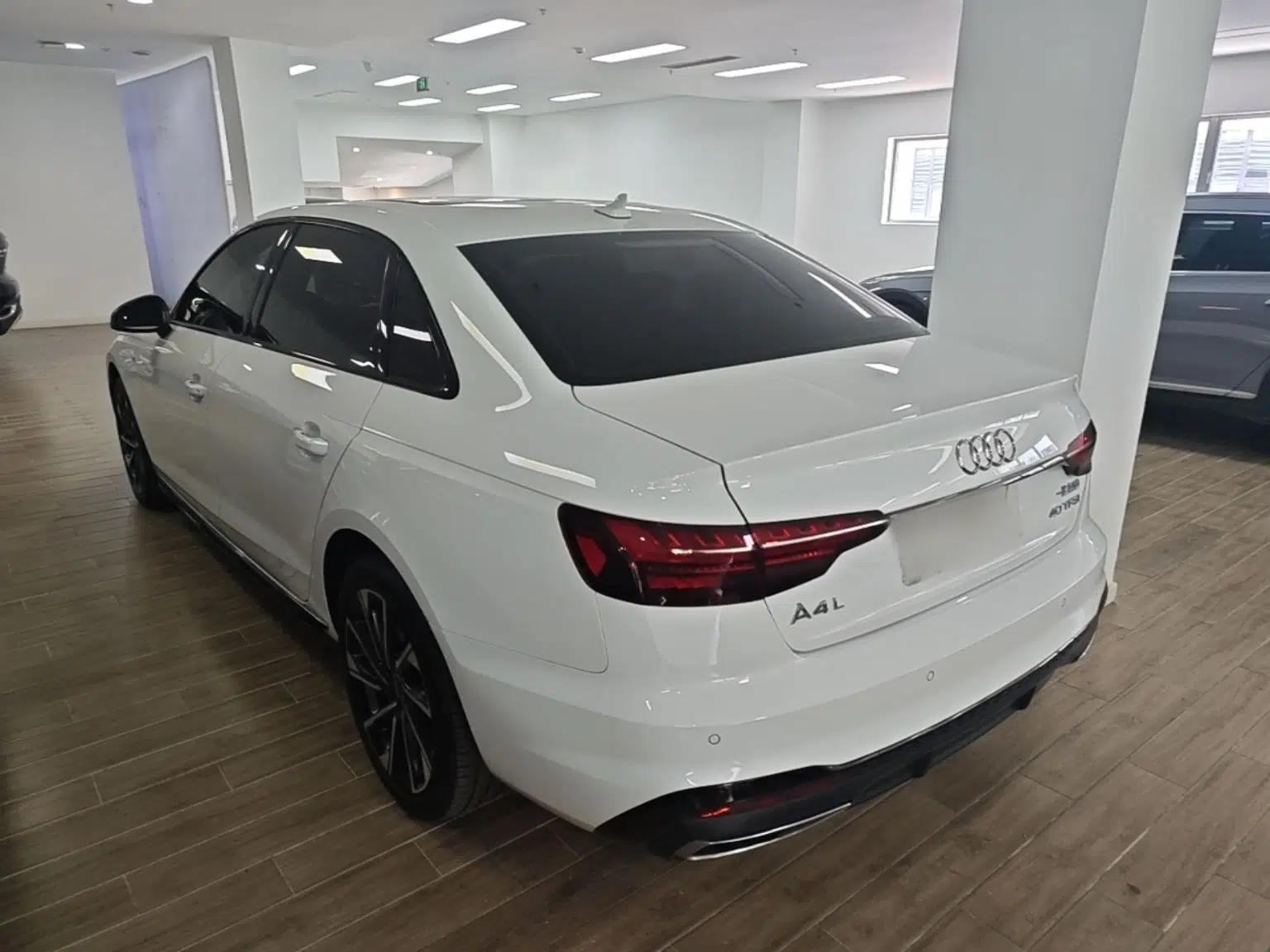 Audi A4L 2023 40 TFSI Luxury Dynamic Model — миниатюра 4