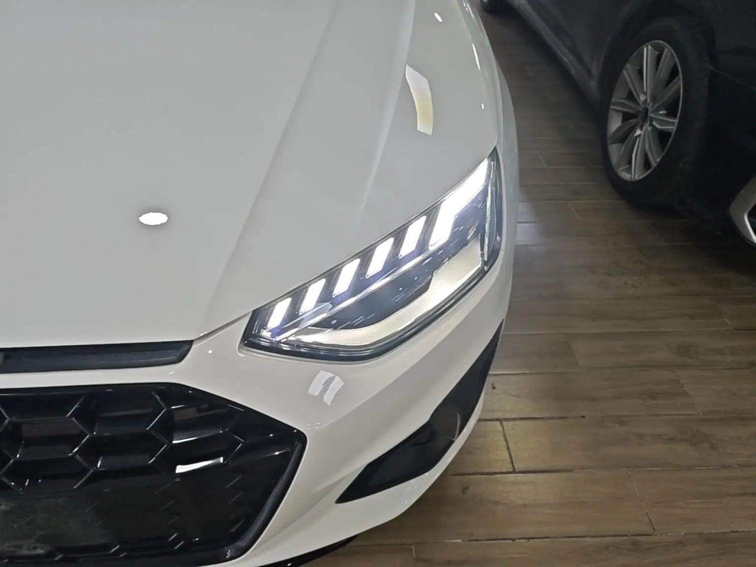 Audi A4L 2023 40 TFSI Luxury Dynamic Model — миниатюра 8