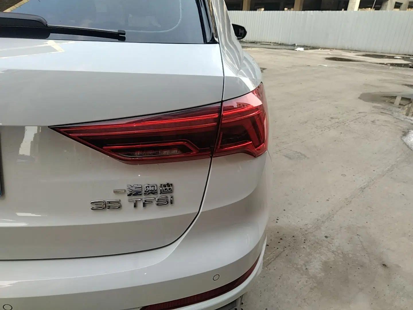 Audi Q3 2021 35 TFSI Fashion Dynamic Model — миниатюра 9