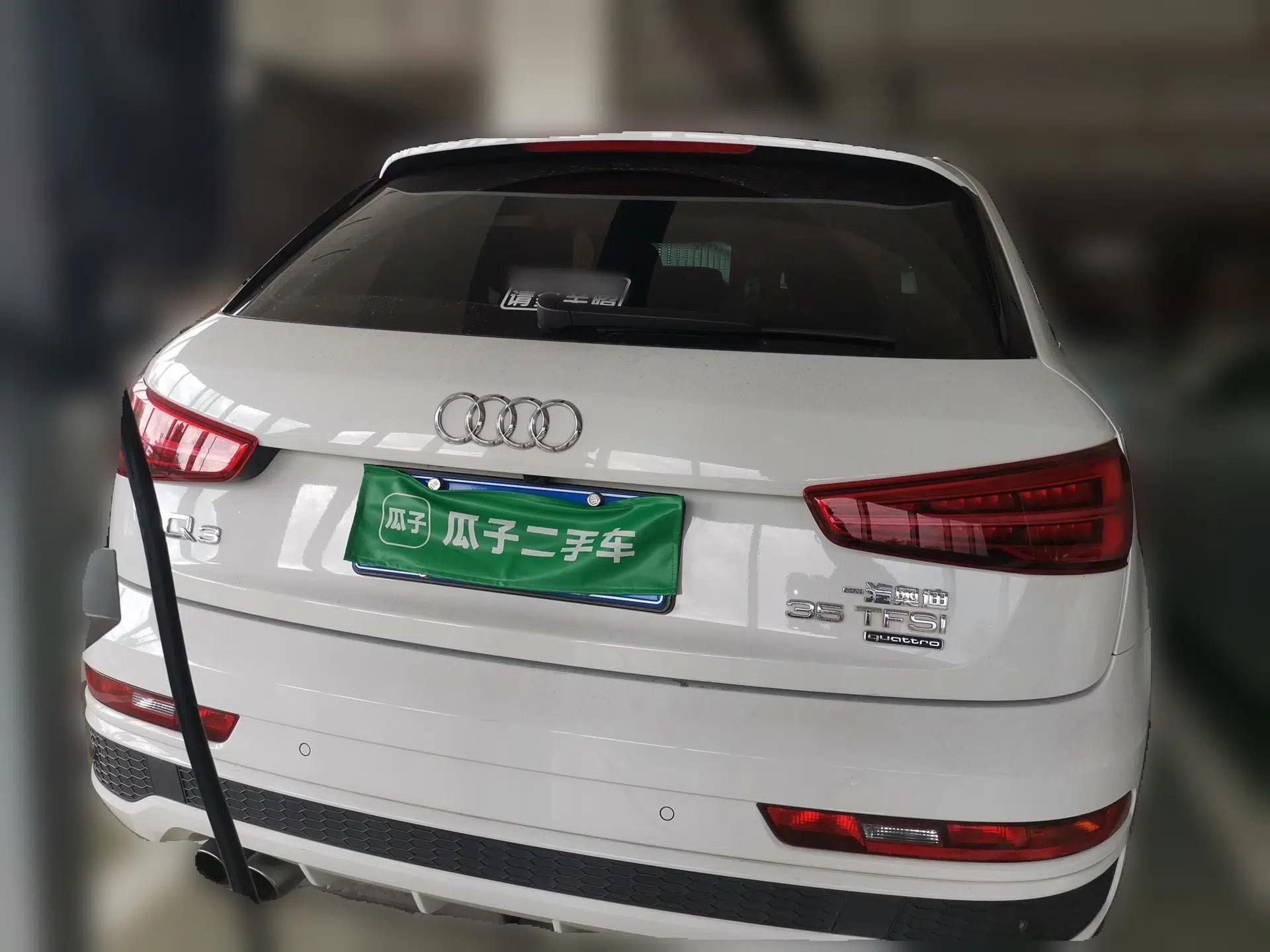 Audi Q3 2018 30th Anniversary Edition 35 TFSI quattro all-wheel-drive sport model — миниатюра 5