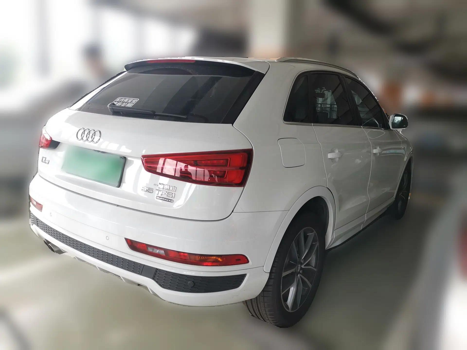 Audi Q3 2018 30th Anniversary Edition 35 TFSI quattro all-wheel-drive sport model — миниатюра 6