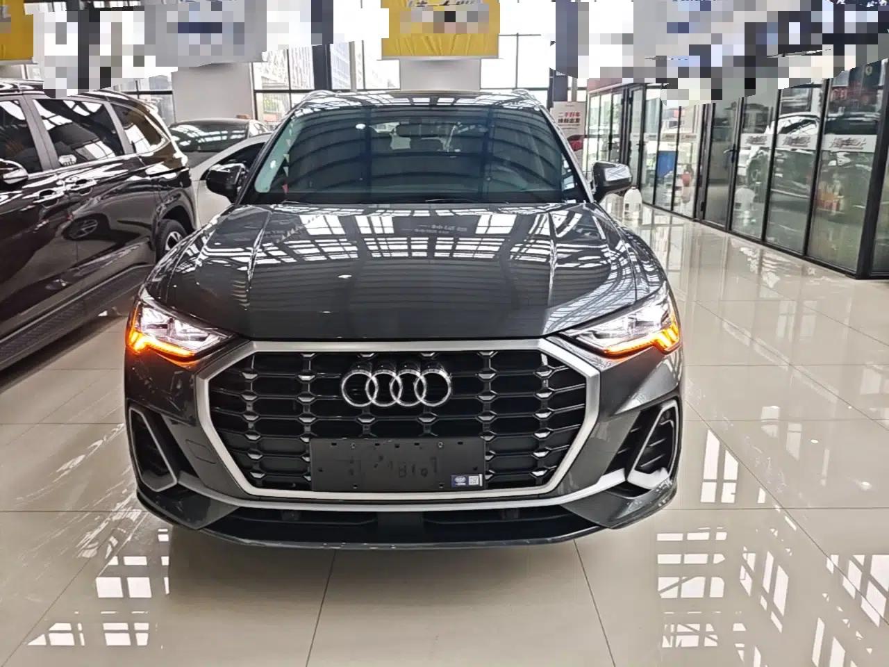 Audi Q3 2023 Updated 40 TFSI Fashionable and Dynamic Version — миниатюра 2