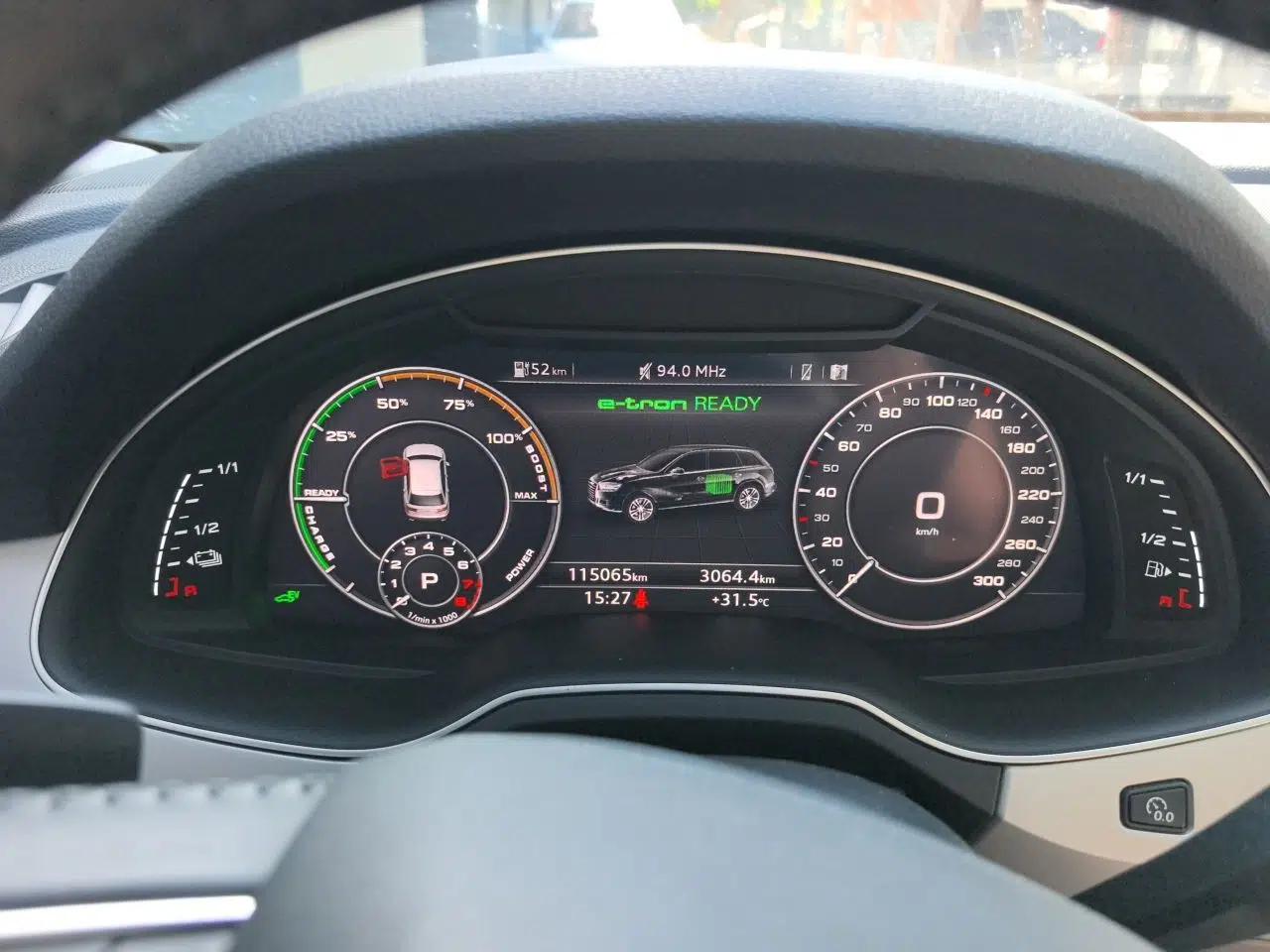 Audi Q7 New Energy 2019 55 e-tron — миниатюра 11