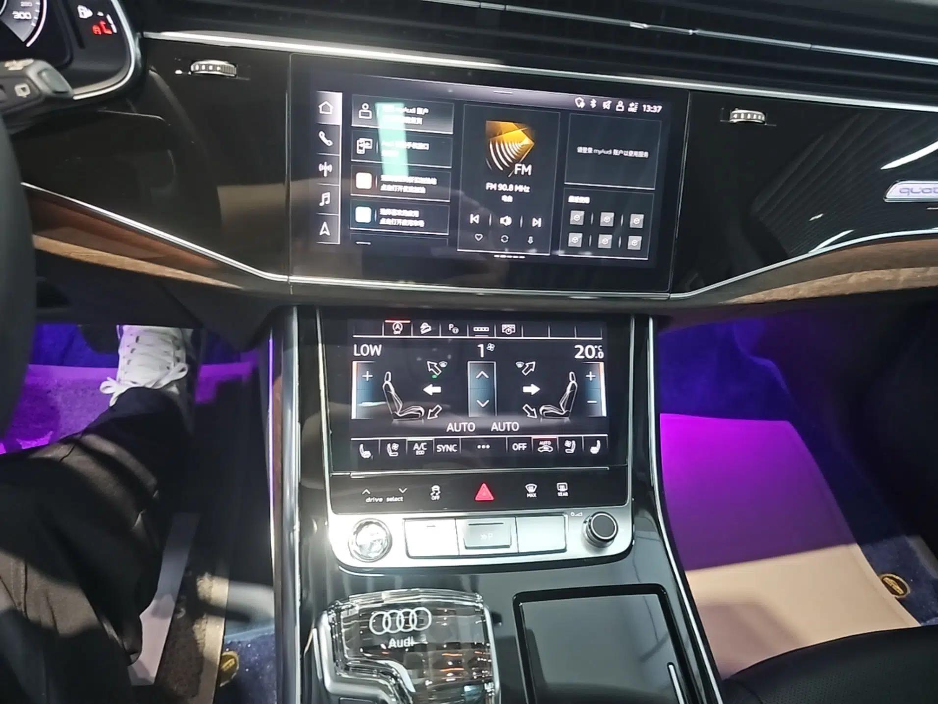 Audi Q7 2023 45 TFSI quattro S line Sport model — миниатюра 15