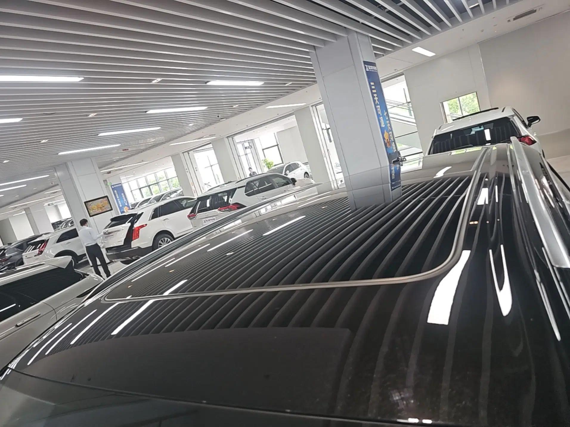 Audi Q7 2023 45 TFSI quattro S line Sport model — миниатюра 7