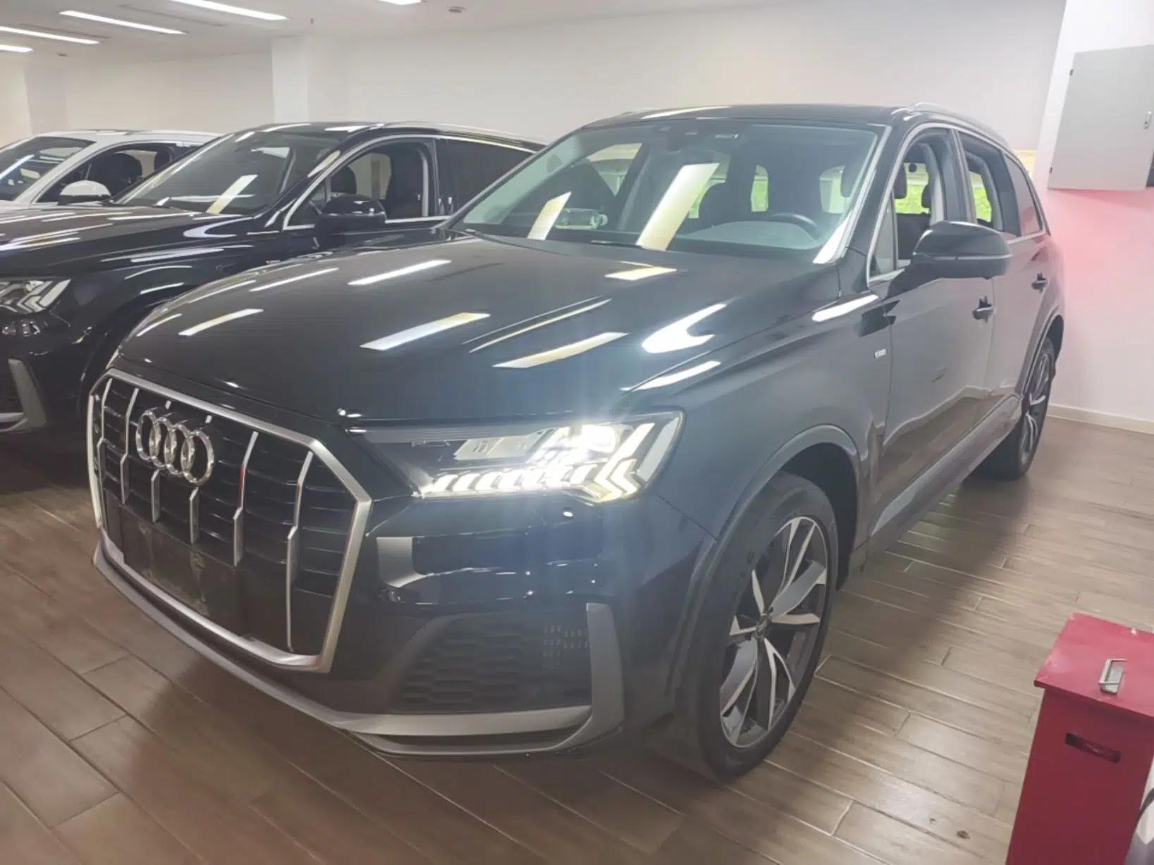 Audi Q7 2023 55 TFSI quattro S line Sport Edition — миниатюра 1