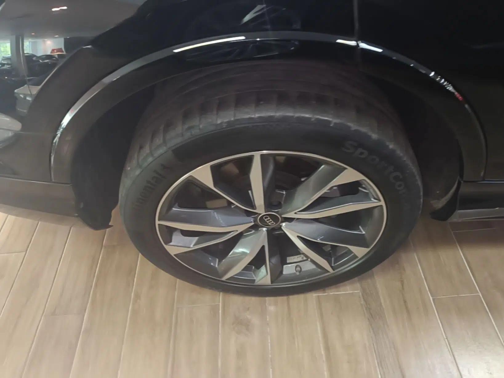 Audi Q7 2023 55 TFSI quattro S line Sport Edition — миниатюра 11