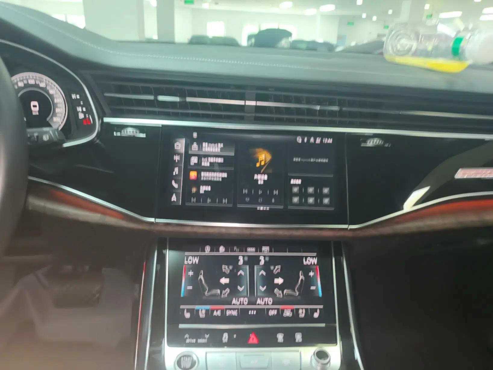 Audi Q7 2023 55 TFSI quattro S line Sport Edition — миниатюра 15