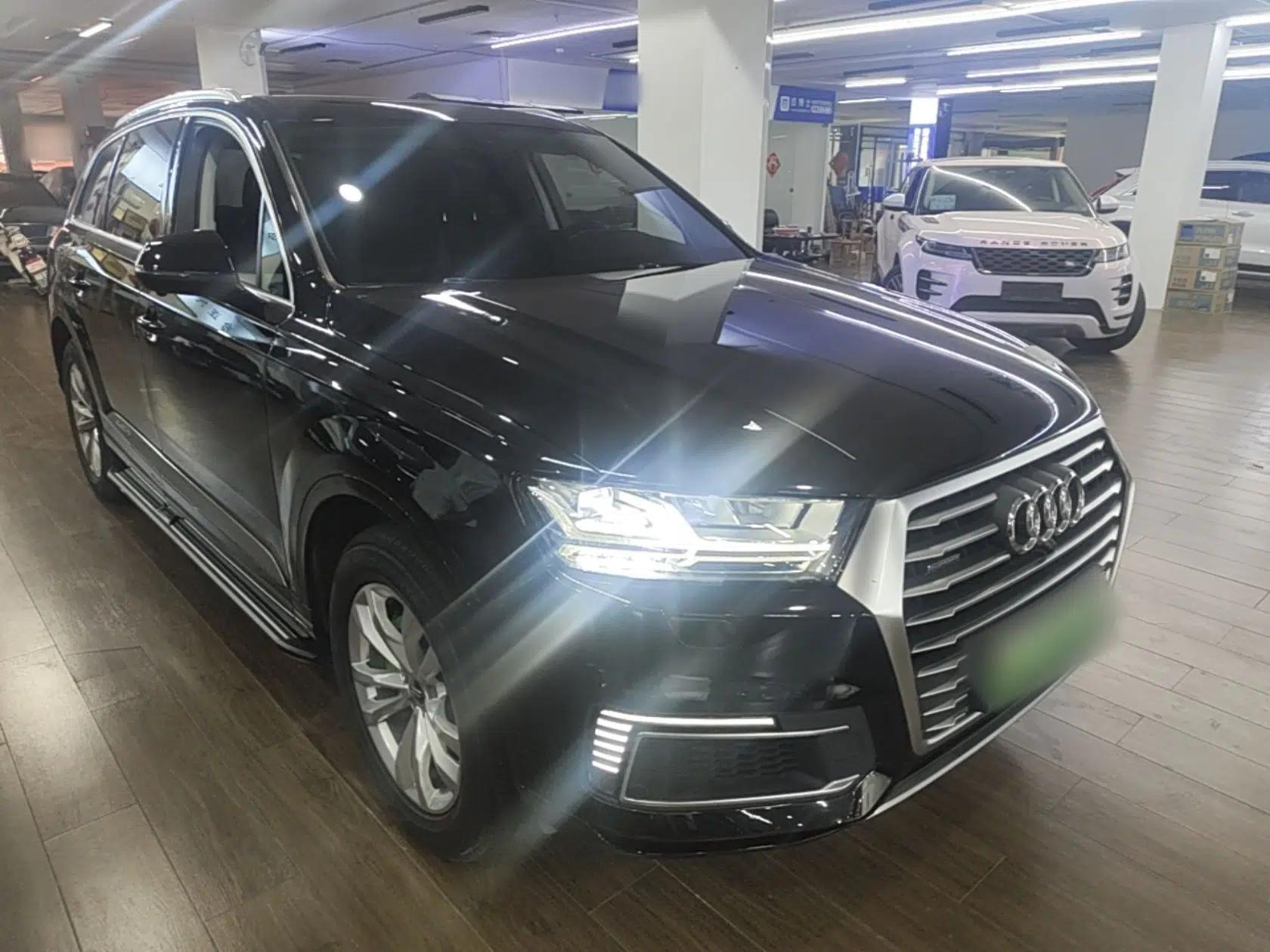Audi Q7 New Energy 2019 55 e-tron — миниатюра 12