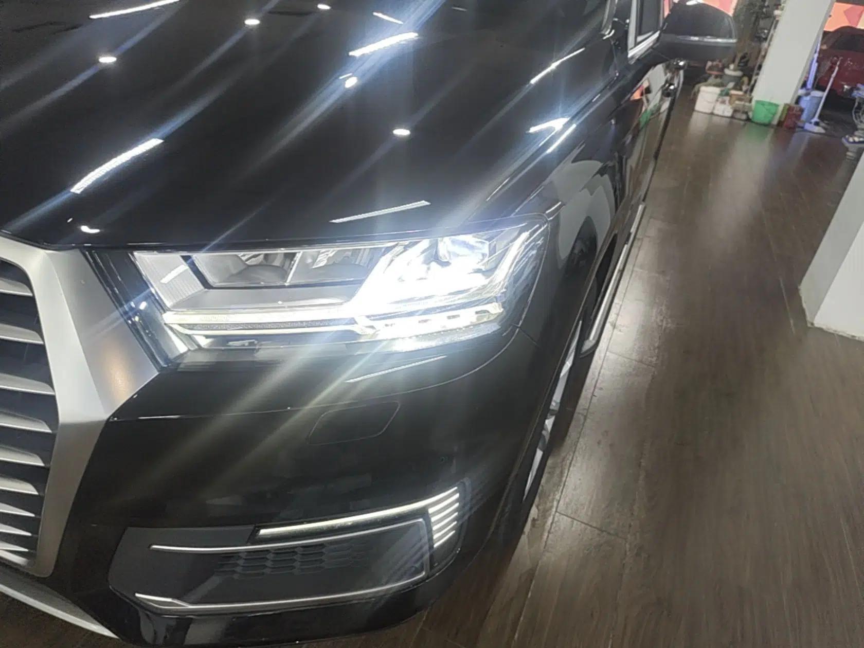 Audi Q7 New Energy 2019 55 e-tron — миниатюра 8