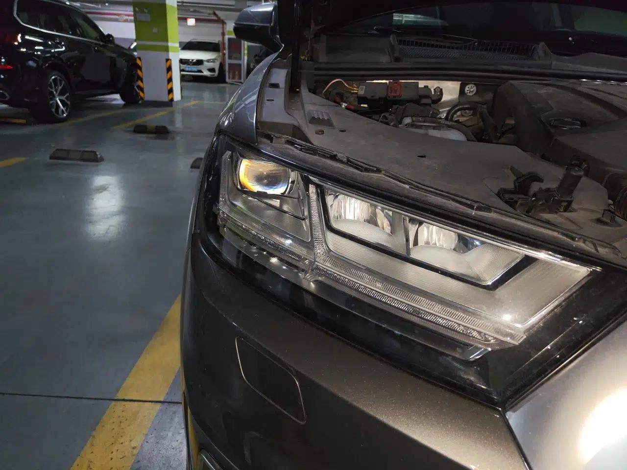Audi Q7 New Energy 2019 55 e-tron — миниатюра 7