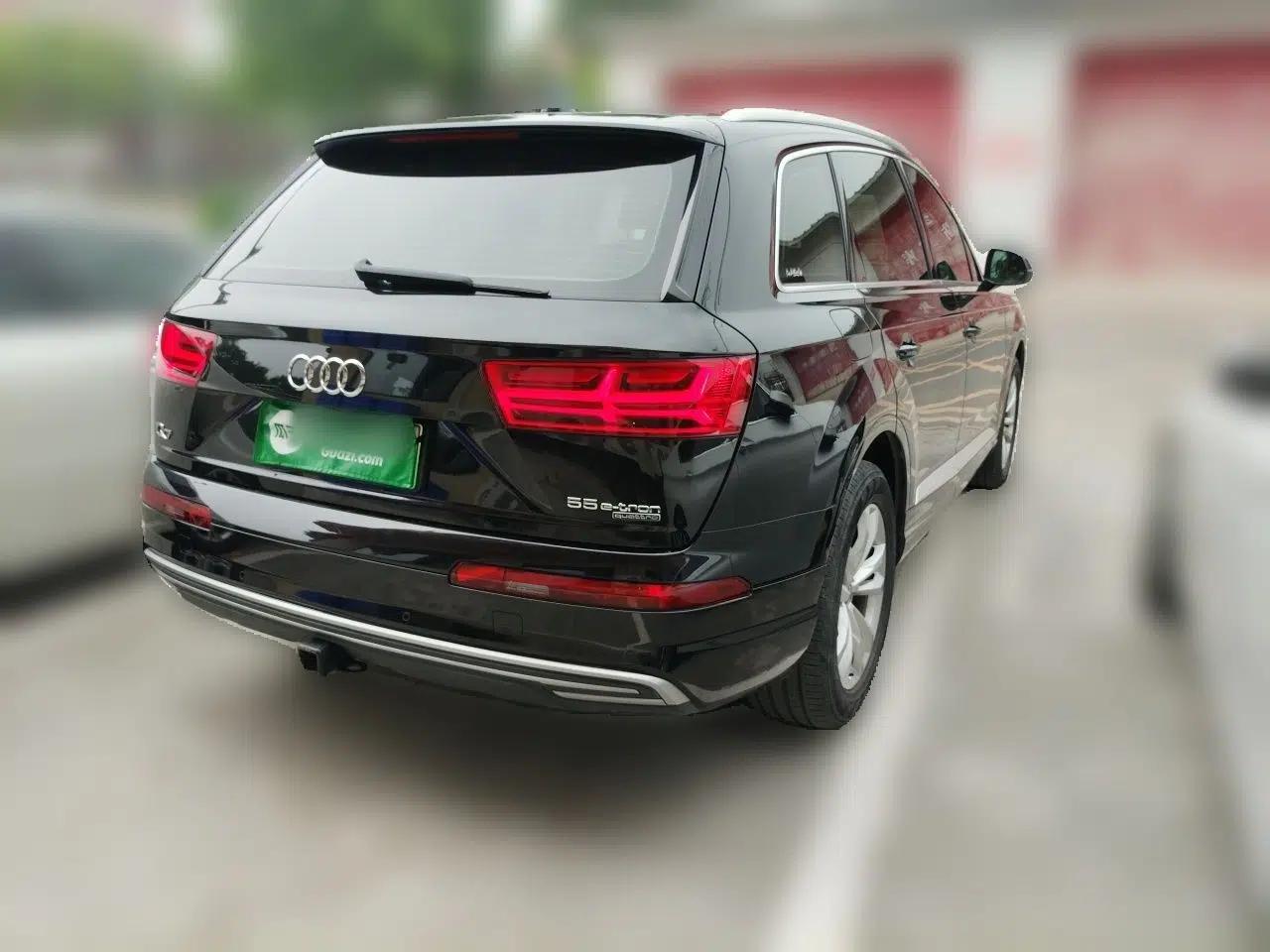 Audi Q7 New Energy 2019 55 e-tron — миниатюра 6