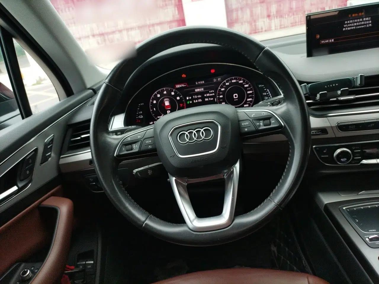 Audi Q7 New Energy 2019 55 e-tron — миниатюра 10