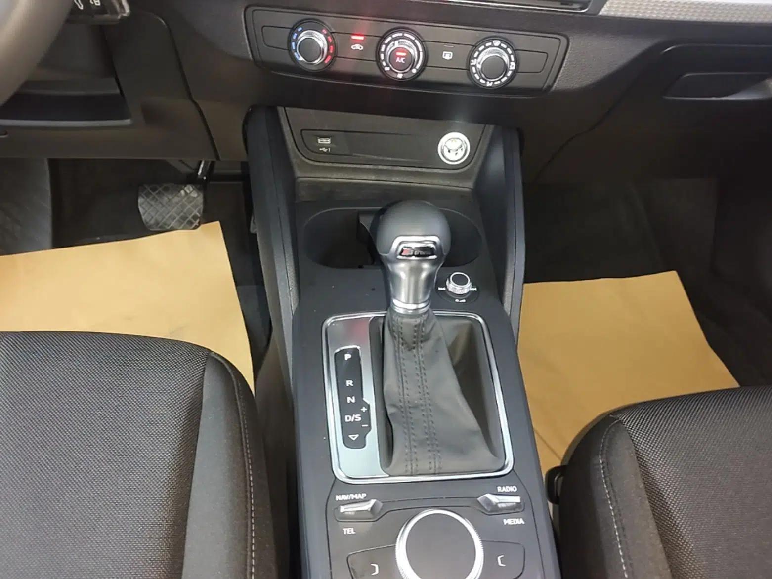 Audi Q2L 2021 35 TFSI Progressive Dynamic Edition — миниатюра 16