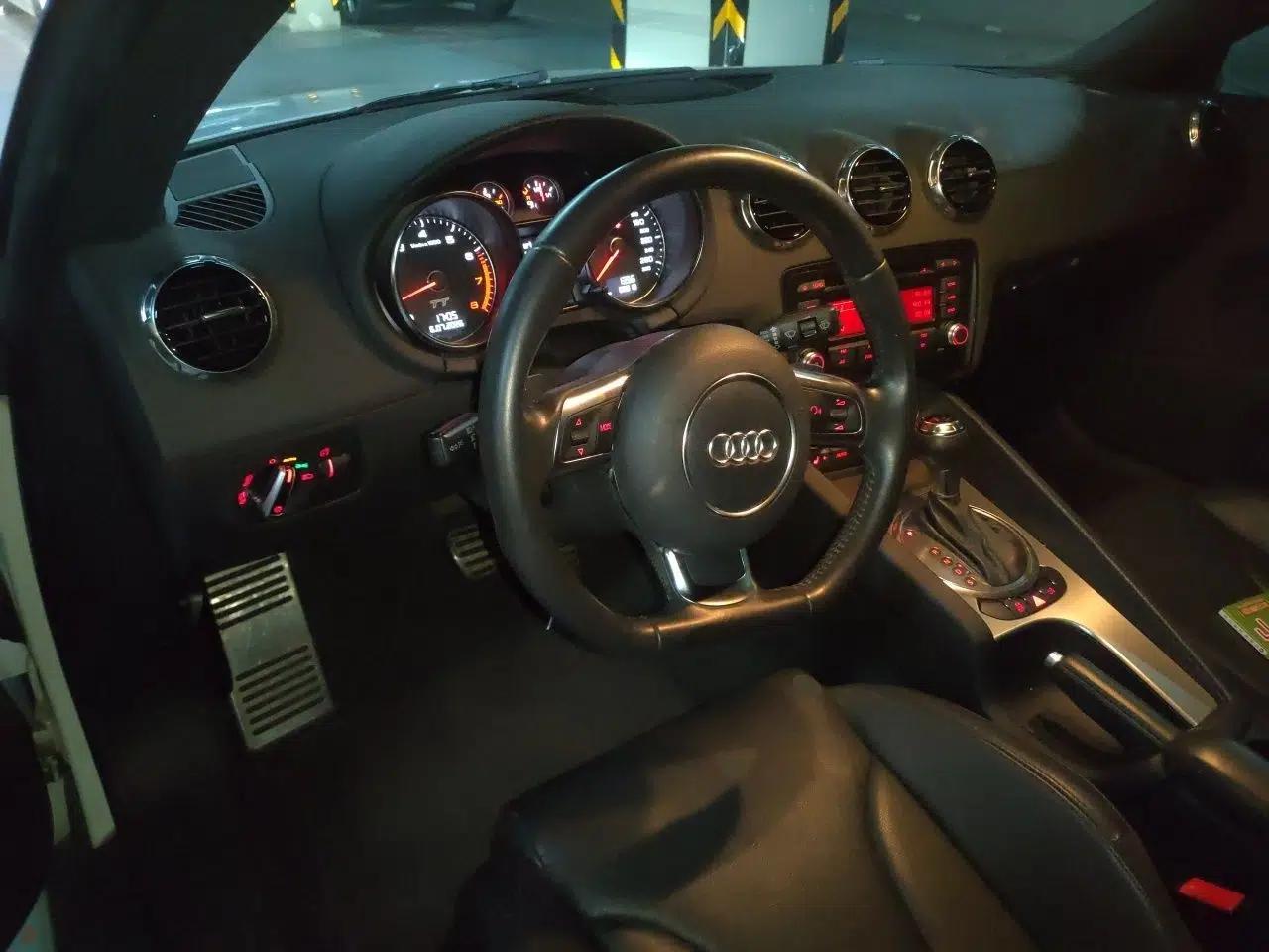 Audi TT 2011 TT Coupe 2.0 TFSI — миниатюра 9
