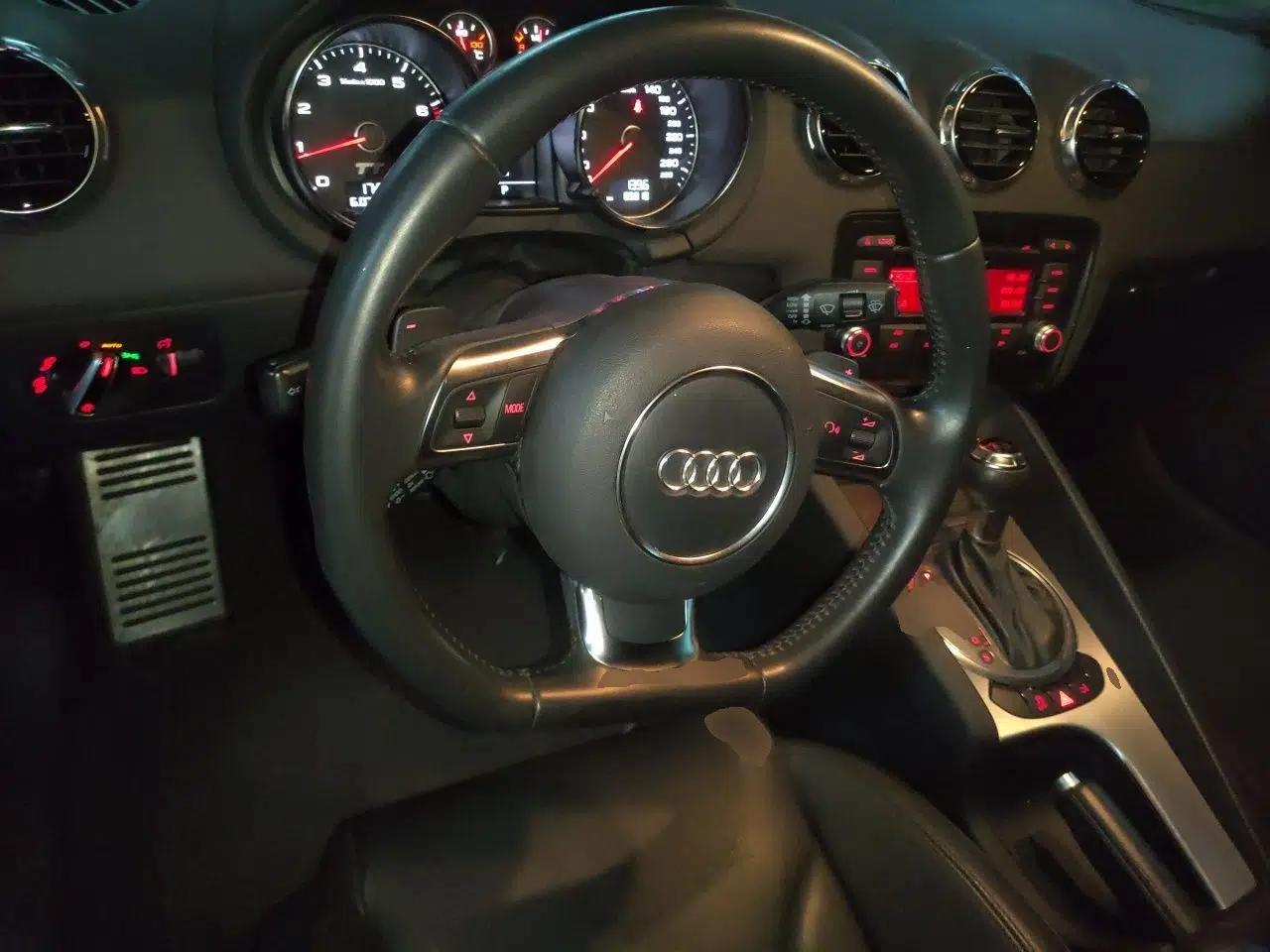 Audi TT 2011 TT Coupe 2.0 TFSI — миниатюра 10