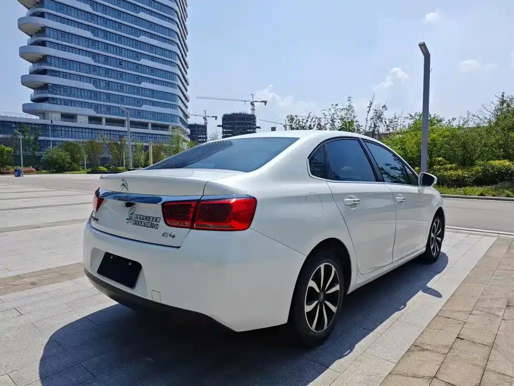 Citroën C4 2016 1.6L Manual Deluxe — миниатюра 6